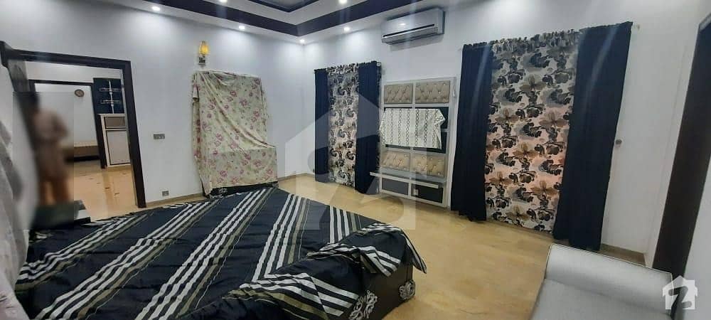 ایل ڈی اے ایوینیو لاہور میں 6 کمروں کا 10 مرلہ مکان 2.75 کروڑ میں برائے فروخت۔