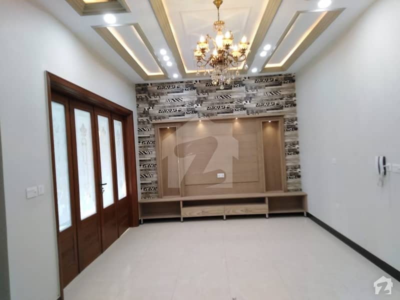 Lower Portion Of 5 Marla For Rent In Khayaban Gardens