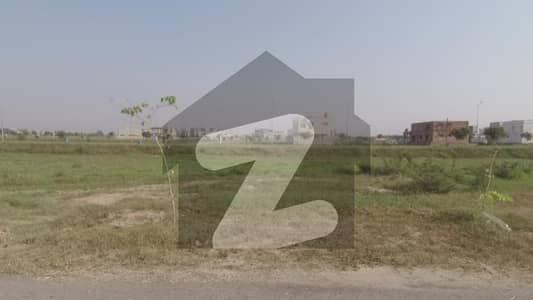 ڈی ایچ اے فیز 8 - بلاک ٹی فیز 8 ڈیفنس (ڈی ایچ اے) لاہور میں 2 کنال رہائشی پلاٹ 8.5 کروڑ میں برائے فروخت۔ ڈی ایچ اے فیز 8 - بلاک ٹی فیز 8 ڈیفنس (ڈی ایچ اے) لاہور میں 2 کنال رہائشی پلاٹ 8.5 کروڑ میں برائے فروخت۔