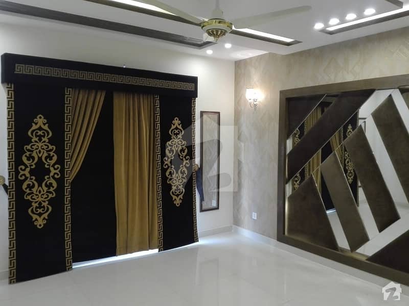 You Can Find A Gorgeous House For Sale In Gulnishan Park