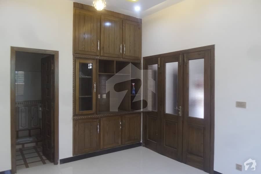 House Of 8 Marla Is Available For Rent In Mumtaz Colony