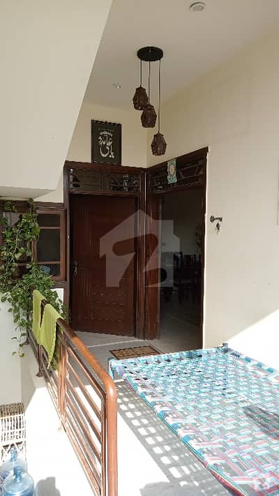 گلستانِِ جوہر ۔ بلاک 12 گلستانِ جوہر کراچی میں 2 کمروں کا 5 مرلہ بالائی پورشن 1.3 کروڑ میں برائے فروخت۔