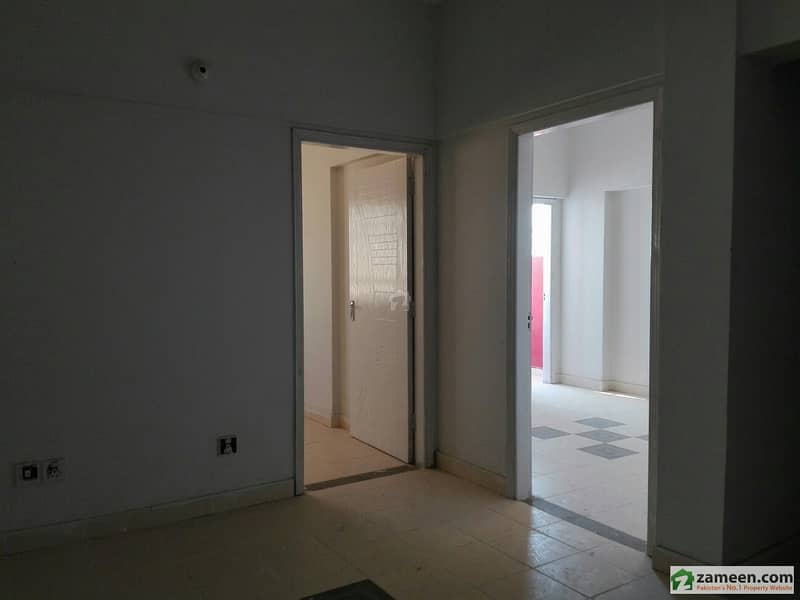Al Ghafoor Sky Tower 7th Floor Flat For Sale Al Ghafoor Sky Tower 7th Floor Flat For Sale