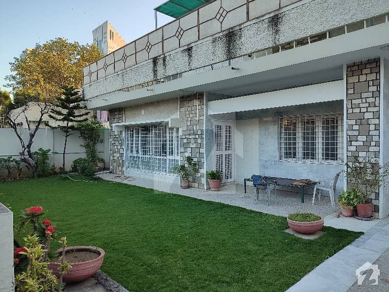 444 Sq Yd Corner House On Extremely Prime Location Available For Sale In Islamabad