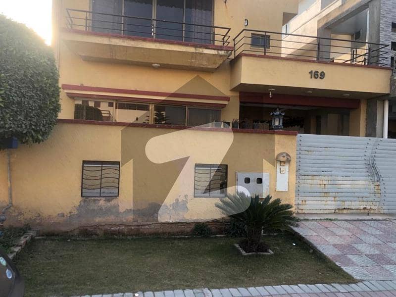 OUT CLASS BEST CONDITION USE HOUSE AVAILABLE FOR SALE