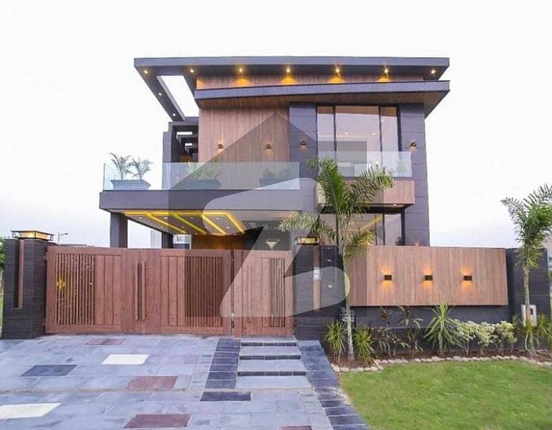 10 Marla Luxury Bungalow Urgent For Sale On Cost Price