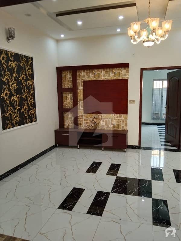 8 Marla New House Available For Sale Near Kayaban Jinnah Ucp Abder Sitar Road M2