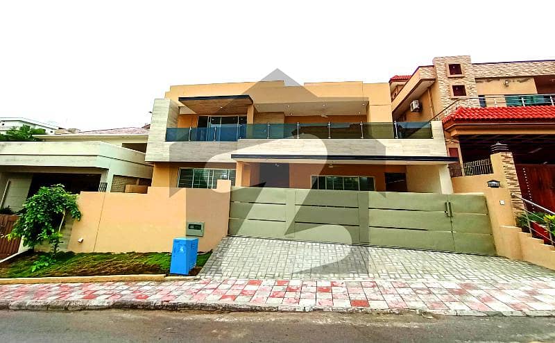 1 Kanal Innovative Design Bungalow Up For Sale