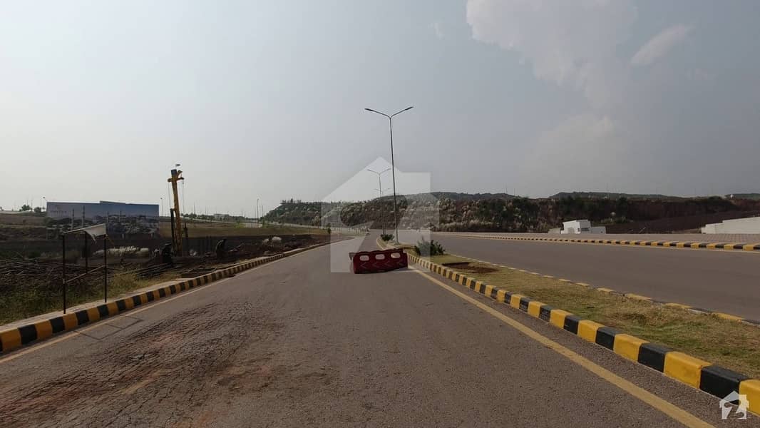 5 Marla Residential Plots On Prime Location In Golf Estate Block Park View City Islamabad Available On Installment