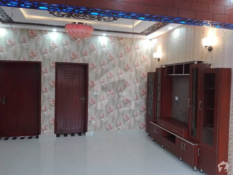 Centrally Located House In Central Park Housing Scheme Is Available For Rent