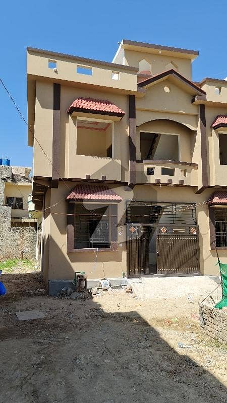 علی پُر اسلام آباد میں 4 کمروں کا 6 مرلہ مکان 1.4 کروڑ میں برائے فروخت۔