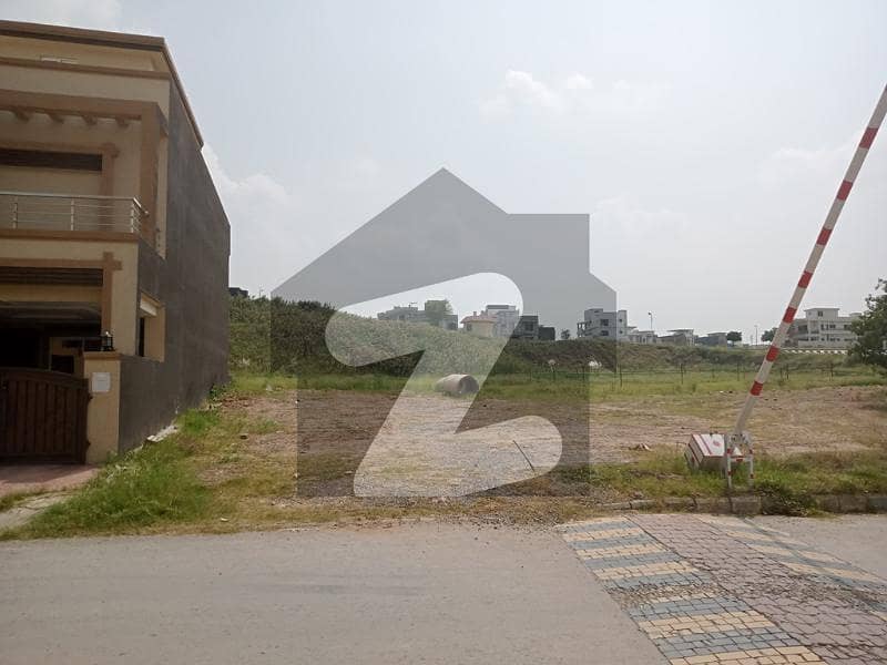 Top VIP Plot Almost All Distinctions 3 Side Open Plot For Sale In Umer Block Of Bahria Town Rawalpindi