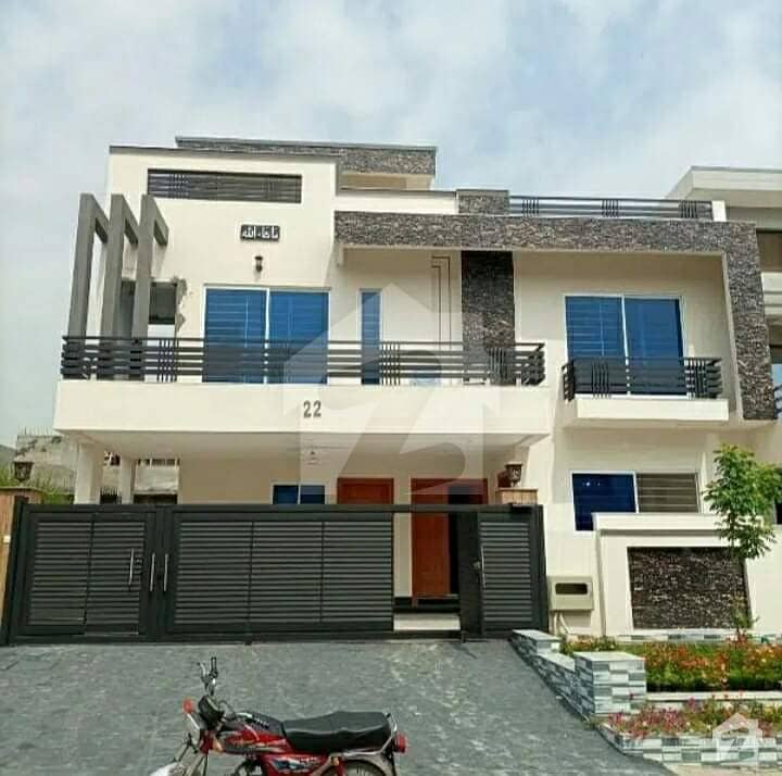14 Marla Modern Luxury House Available For Sale