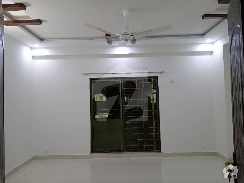 Askari 1 Renovated 1st Floor Flat Three Bed Available For Rent