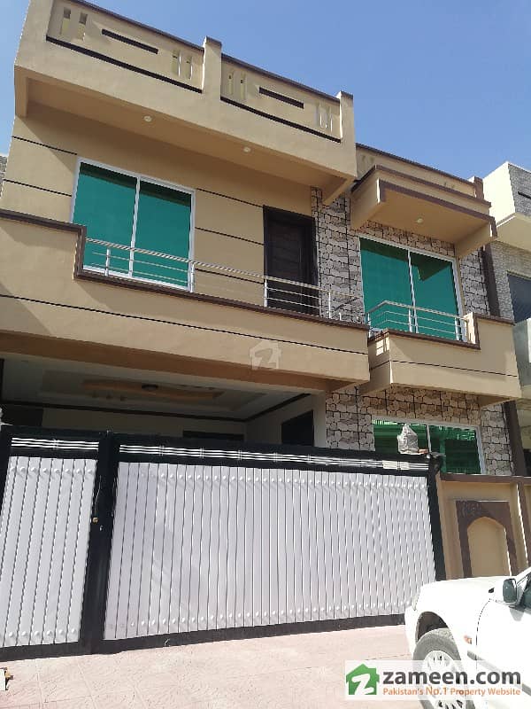 House For Sale In I-10/2 On Main Chambali Road