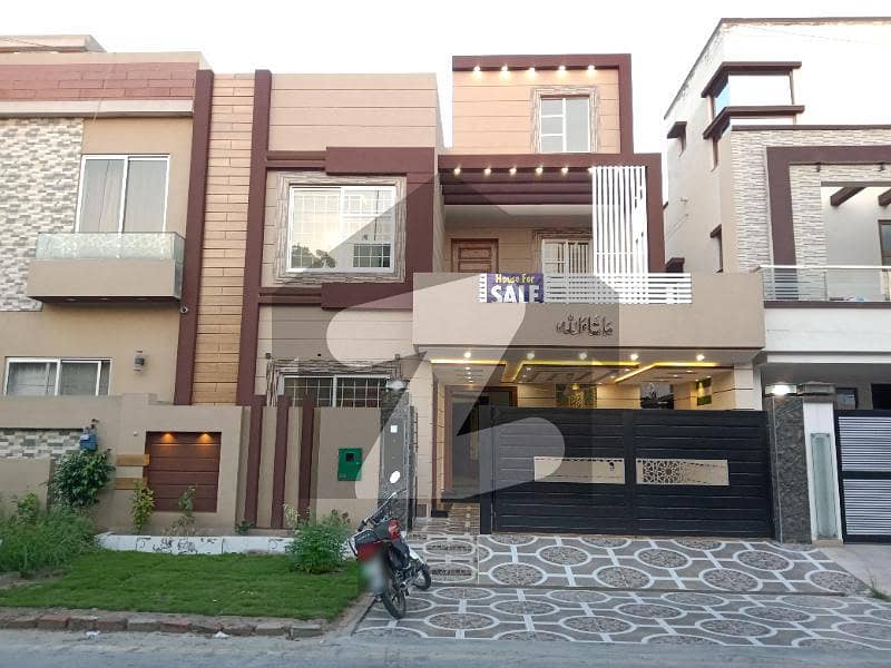 8 Marla Brand New Luxury House For Sale In Sector B Bahria Town LHR