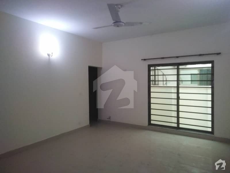 9 Marla House Available In Askari 6 For Sale