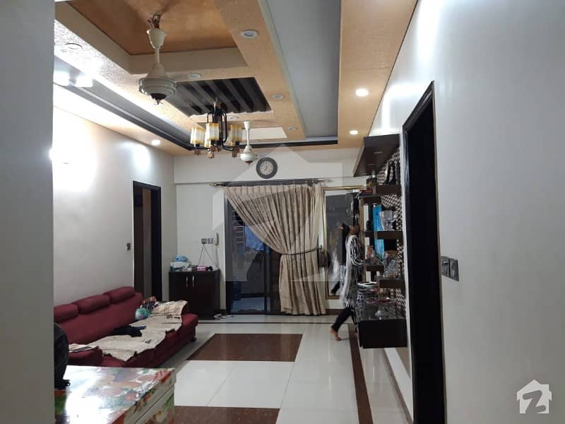 Shaheed Millat Road 1050 Square Feet Flat Up For Rent