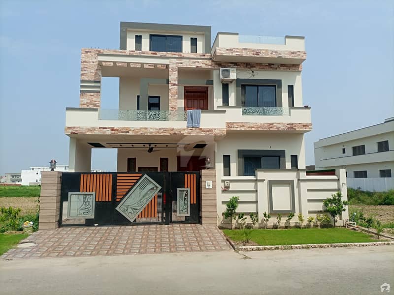 Rs 25,000,000 House Available In DC Colony