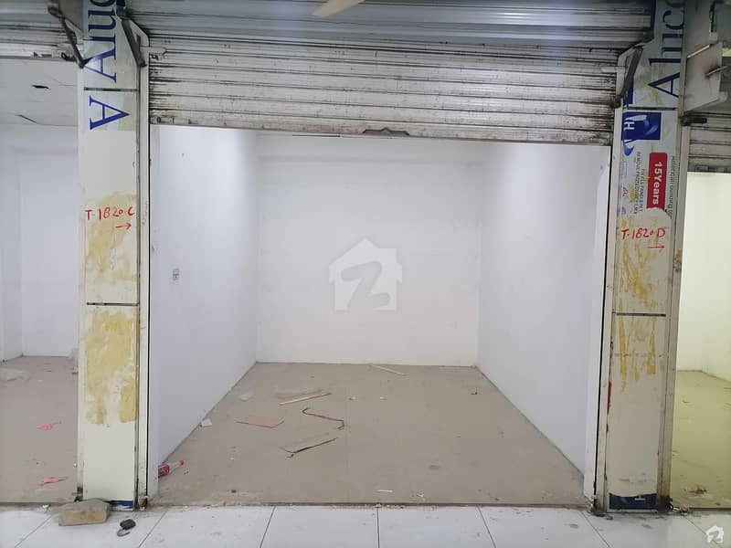 Shop Of 120 Square Feet For Sale In Hashtnagri