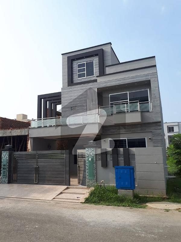 10 Marla Beautiful Brand New House Available For Sale In Sector M2-A Lake City Lahore