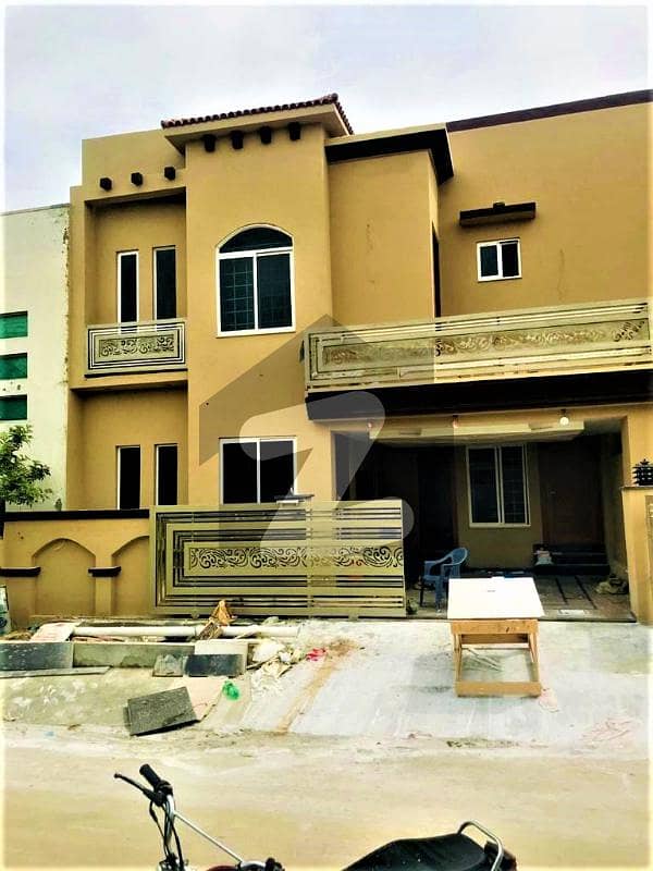 7 Marla Brand New House For Sale In Abu Bakr Block