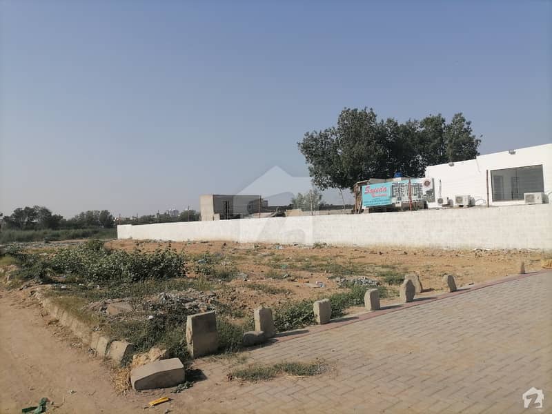 ابوالحسن اصفہا نی روڈ کراچی میں 3 کمروں کا 5 مرلہ فلیٹ 92 لاکھ میں برائے فروخت۔