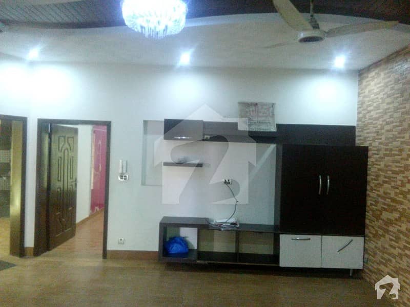 9.50 Marla House Available For Sale At Best Location 9.50 Marla House Available For Sale At Best Location