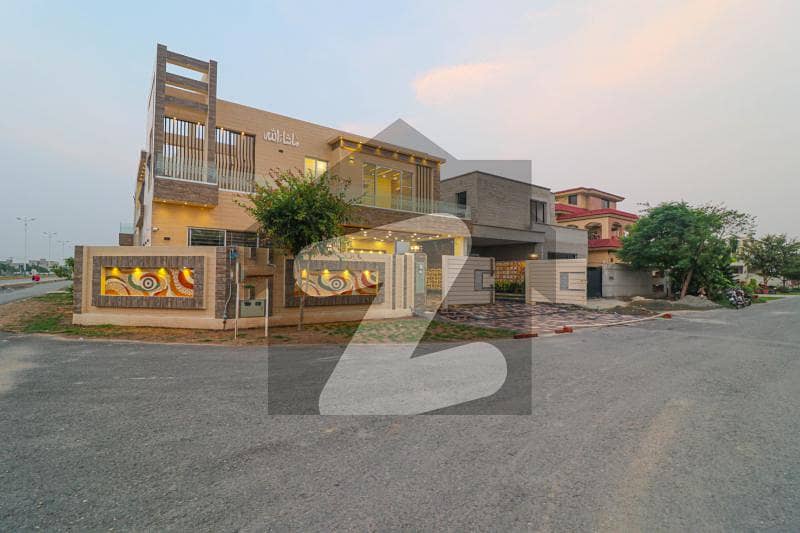 1-Kanal Corner Brand New Designer Bungalow For Sale