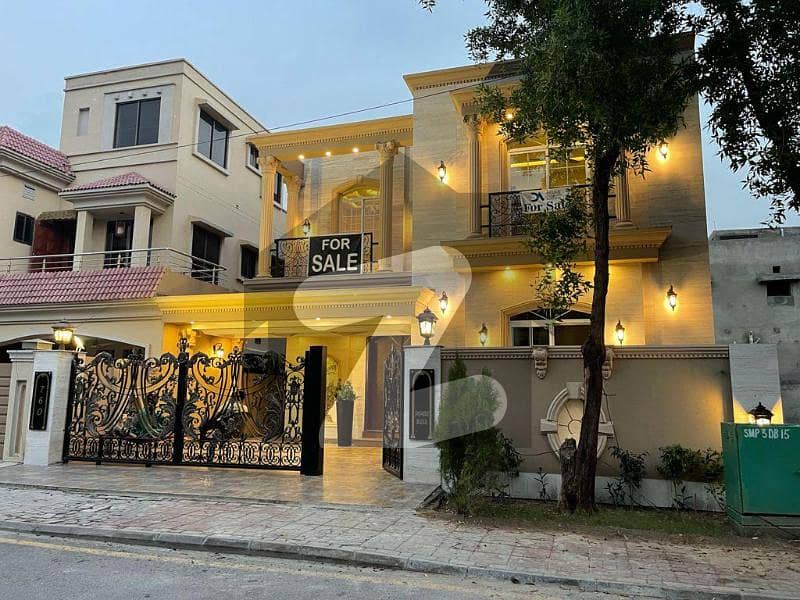 10 Marla new House With 5 BEDS for Sale In Jasmine Block Bahria Town Lahore