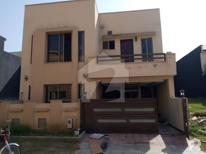Bahria Town Phase 8 Size 7 Marla House Umar Block