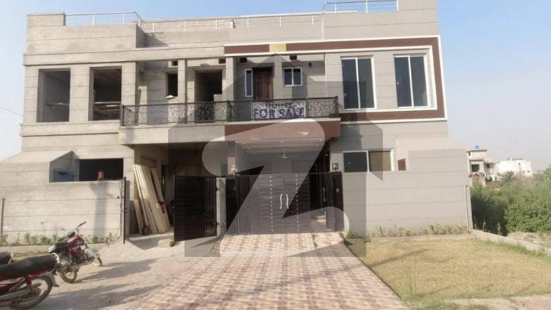 فارمانئیٹس ہاؤسنگ سکیم ۔ بلاک ایل فارمانئیٹس ہاؤسنگ سکیم لاہور میں 4 کمروں کا 5 مرلہ مکان 1.4 کروڑ میں برائے فروخت۔