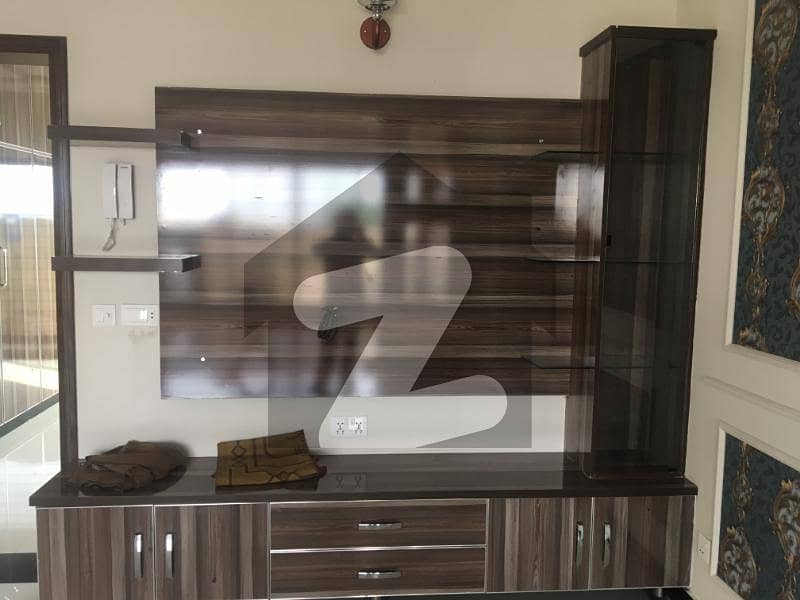 1   Bed Available For Rent In Dha Top Location