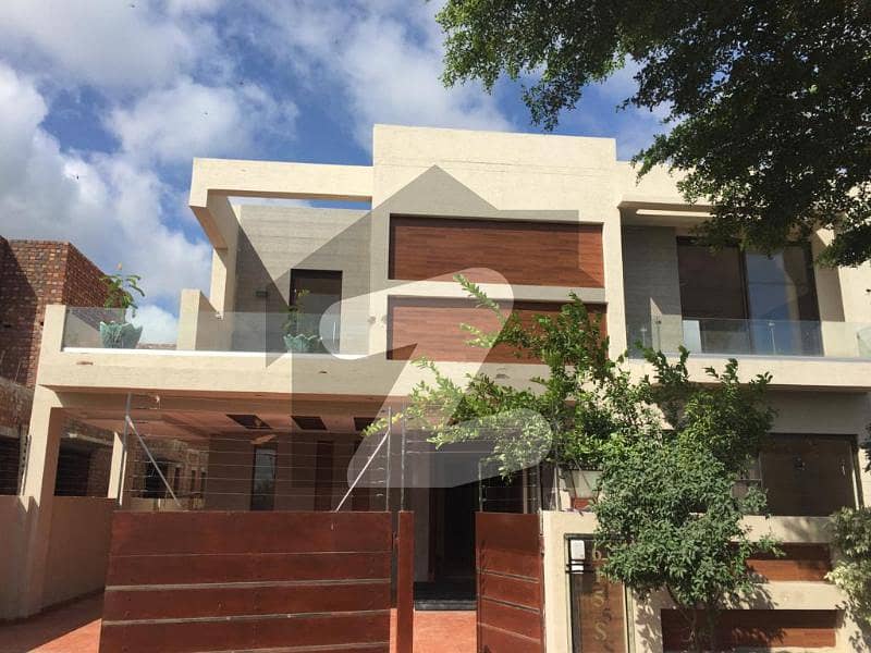 Super Beautiful 1 Kanal 5beds Full House For Rent Located Dha Phase 7 Lahore