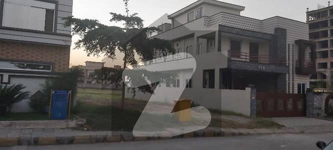 Bahria Hamlet Plot In Street No 11 And 10 Solid Land - Ideal Location - Ready For Construction