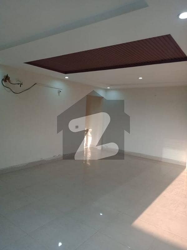 520 Square Feet Flat Situated In Bahria Town - Sector C For Rent