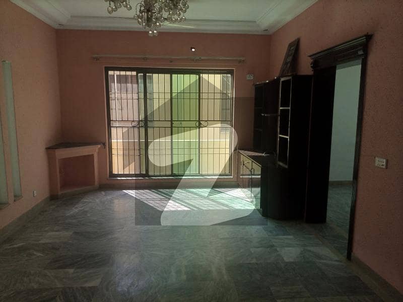 1 Kanal Luxury Upper Portion For Rent In Dha Phase 4