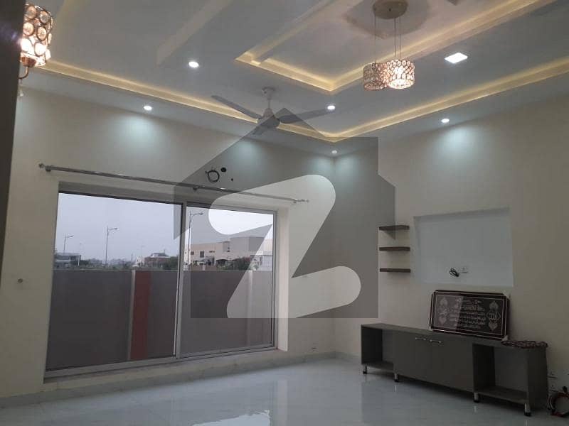 1 Kanal A Grand Beautiful Luxury Bungalow For Sale in dha phase 5