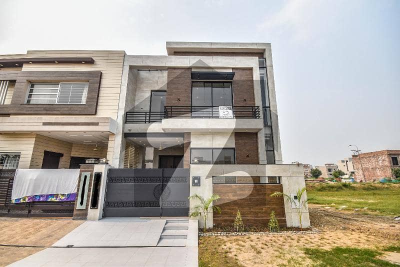 Mian Road 5 Marla Brand New Beautiful Lavish House For Sale In Dha 9 Town