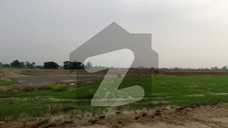 1 Kanal Corner Plot, Facing Park, And Accessible From 200 Feet Road In Lda City Lahore