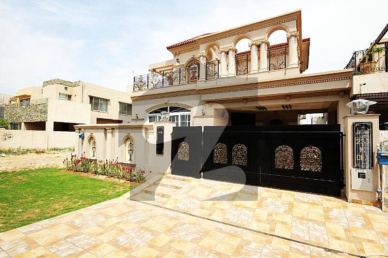 DHA Lahore Phase 4 Ten Marla Ultramodern Spanish Villa