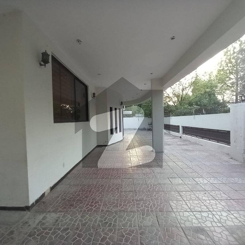 A Higher Quality Of Living 7 Beds With Basement House For Rent In F-7