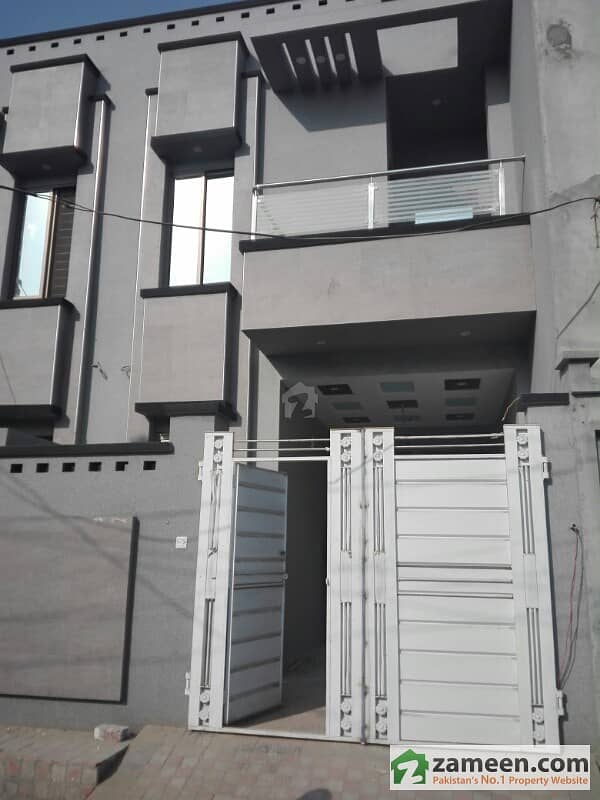 3. 6 Marla Luxury Double Storey House For Rent At Good Location In Amir Town Lahore