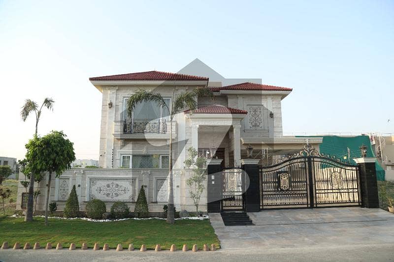 1 Kanal Luxury Bungalow For Sale at prime Location Hot Offer
