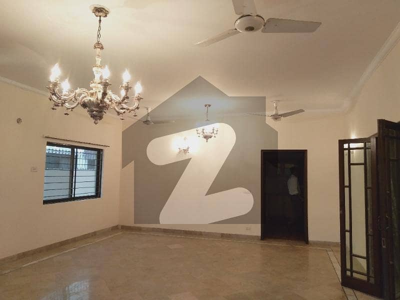 10 Marla Lower Portion For Rent In Dha Lahore
