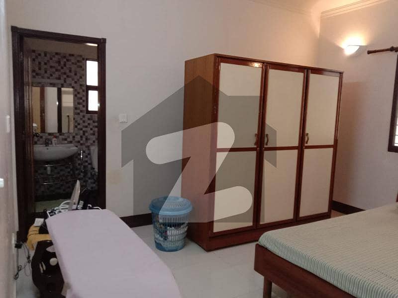 سی پی بیرر سوسائٹی گلشنِ اقبال ٹاؤن کراچی میں 6 کمروں کا 10 مرلہ مکان 6 کروڑ میں برائے فروخت۔