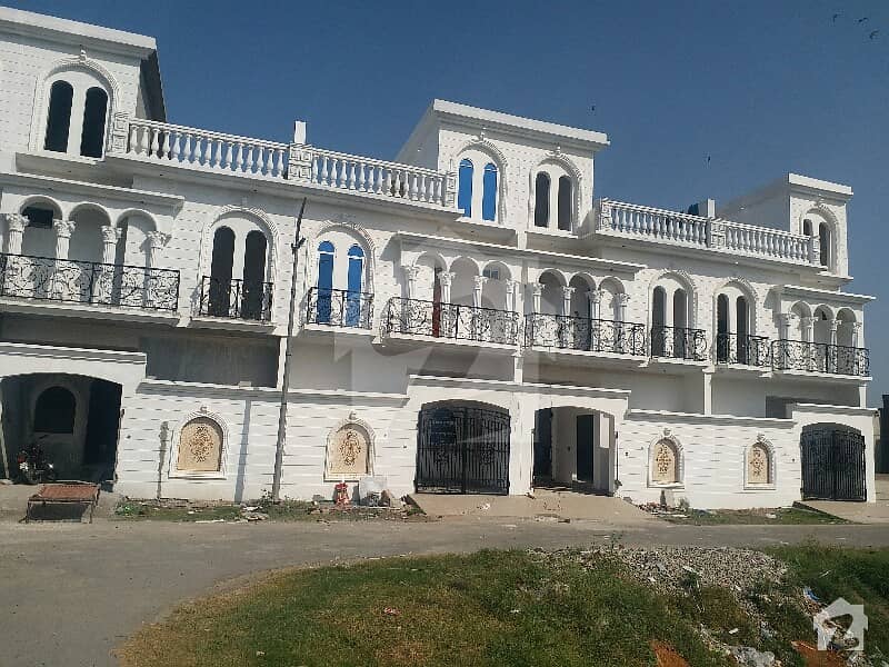 الحفیظ گارڈن - فیز 2 الحفیظ گارڈن لاہور میں 3 کمروں کا 3 مرلہ مکان 85 لاکھ میں برائے فروخت۔ الحفیظ گارڈن - فیز 2 الحفیظ گارڈن لاہور میں 3 کمروں کا 3 مرلہ مکان 85 لاکھ میں برائے فروخت۔