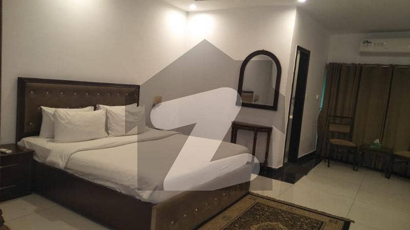 Centrally Located Flat Available In Dha Phase 2 For Rent