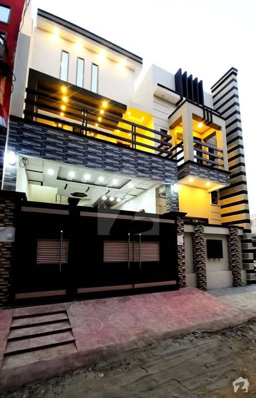 فضیلت ٹاؤن رحیم یار خان میں 5 کمروں کا 4 مرلہ مکان 98 لاکھ میں برائے فروخت۔