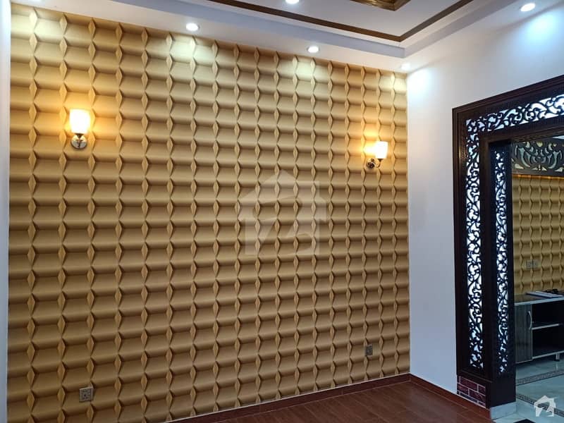 ماڈل ٹاؤن ۔ بلاک اے ماڈل ٹاؤن لاہور میں 5 کمروں کا 2 کنال مکان 13 کروڑ میں برائے فروخت۔